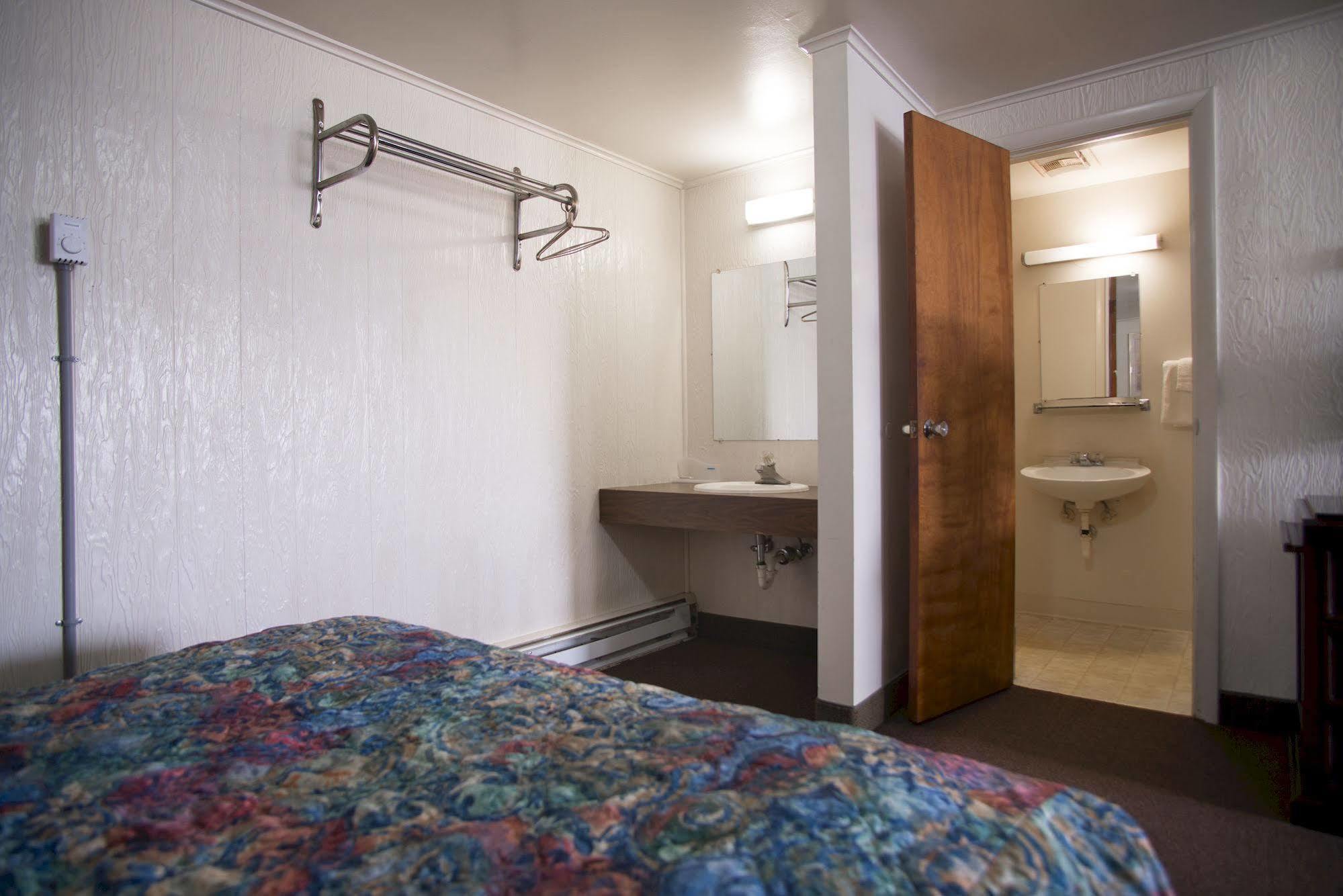 Rosemount Motel Μπέντφορντ Εξωτερικό φωτογραφία